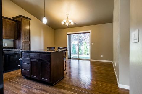 311 Bradley Way, Eagle Point, OR 97524 photo 8