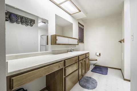 460 W Pine St, Central Point, OR 97502 photo 16