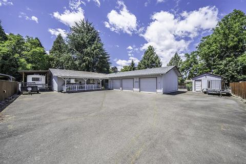460 W Pine St, Central Point, OR 97502 photo 1