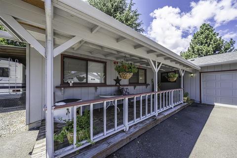 460 W Pine St, Central Point, OR 97502 photo 3