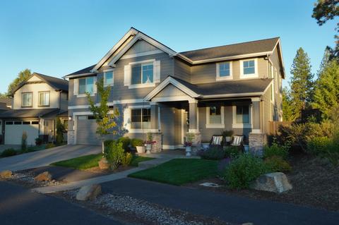60519 Hedgewood Ln, Bend, OR 97702 photo 1