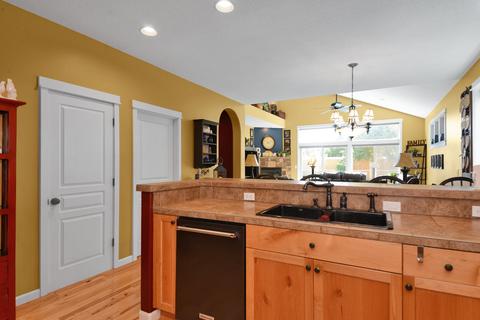 61244 Dayspring Dr, Bend, OR 97702 photo 18