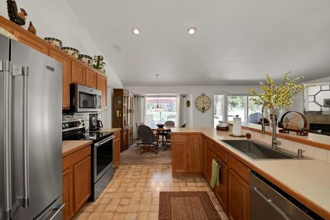 52311 Ammon Rd, La Pine, OR 97739 photo 14