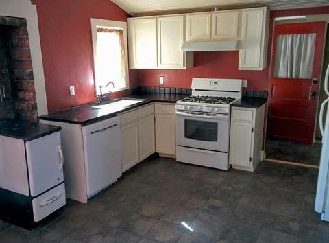 913 Maple St, Central Point, OR 97502 photo 3