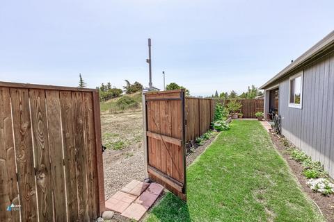 100 Dianne Way, Eagle Point, OR 97524 photo 12