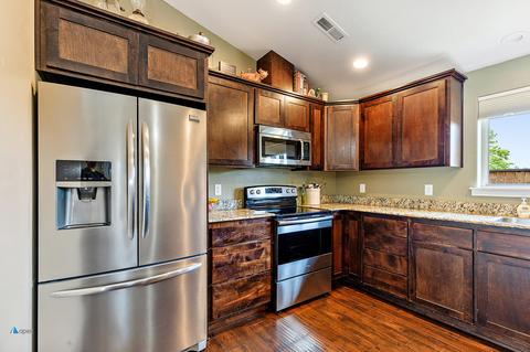100 Dianne Way, Eagle Point, OR 97524 photo 23