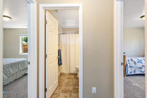 100 Dianne Way, Eagle Point, OR 97524 photo 29