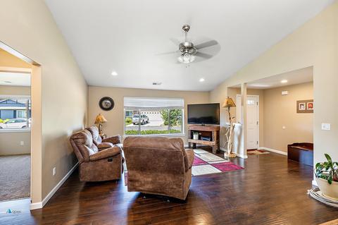 100 Dianne Way, Eagle Point, OR 97524 photo 18