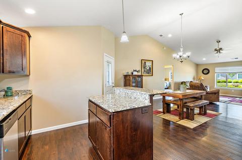 100 Dianne Way, Eagle Point, OR 97524 photo 28