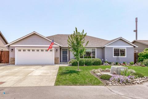 100 Dianne Way, Eagle Point, OR 97524 photo 4