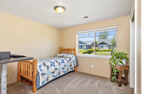 100 Dianne Way, Eagle Point, OR 97524 photo 32