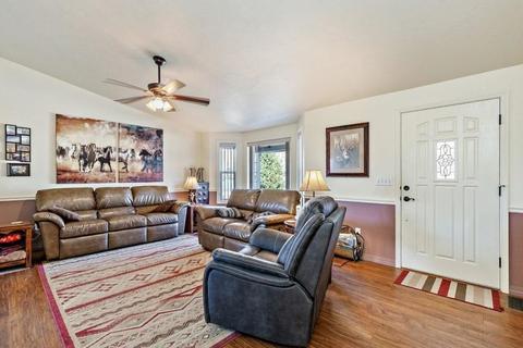 22 Pineridge Ln, Eagle Point, OR 97524 photo 12