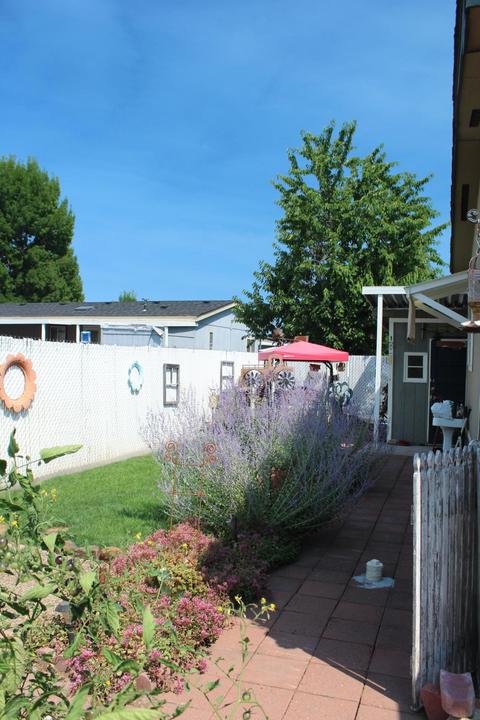 633 E Archwood Dr UNIT 81, Eagle Point, OR 97524 photo 17