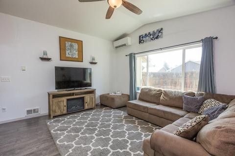 21043 Don St, Bend, OR 97701 photo 5