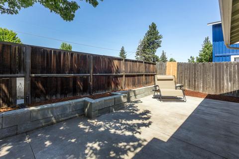 21043 Don St, Bend, OR 97701 photo 23