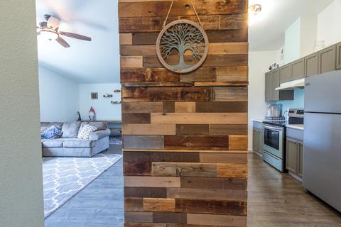 21043 Don St, Bend, OR 97701 photo 4