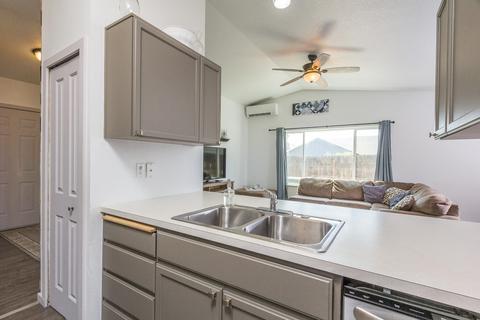 21043 Don St, Bend, OR 97701 photo 10