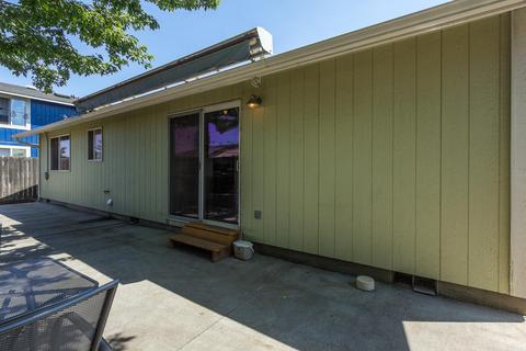 21043 Don St, Bend, OR 97701 photo 25