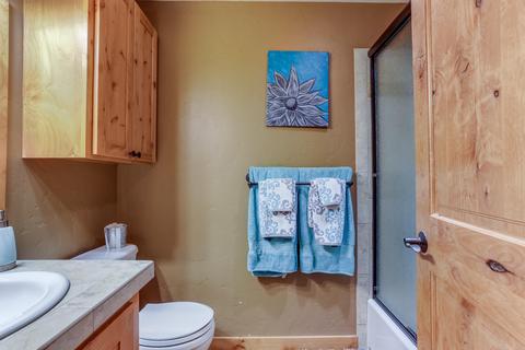 21592 E Stem Pl, Bend, OR 97701 photo 10