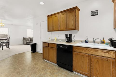 470 Minerva Dr, Eagle Point, OR 97524 photo 13