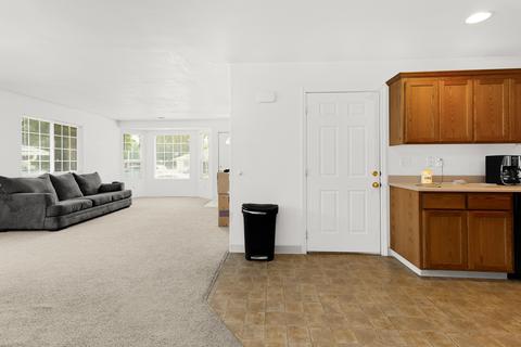 470 Minerva Dr, Eagle Point, OR 97524 photo 6