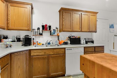 472 Minerva Dr, Eagle Point, OR 97524 photo 13