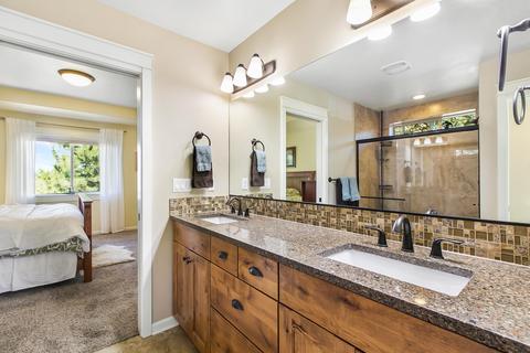 2372 NW Debron Ln, Bend, OR 97703 photo 25
