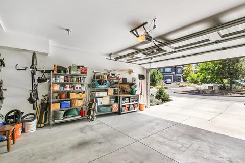 2372 NW Debron Ln, Bend, OR 97703 photo 17