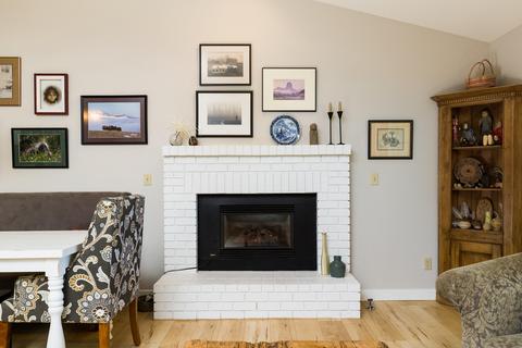 2251 NE Lakeridge Dr, Bend, OR 97701 photo 9