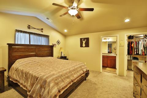 888 Stonewater Dr, Eagle Point, OR 97524 photo 17