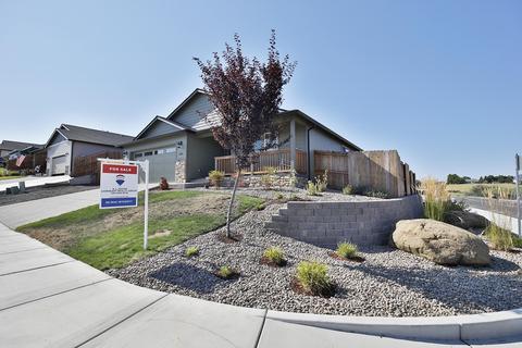 888 Stonewater Dr, Eagle Point, OR 97524 photo 27