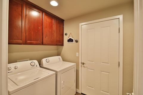888 Stonewater Dr, Eagle Point, OR 97524 photo 9