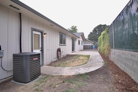 823 3rd St, Rogue River, OR 97537 photo 13
