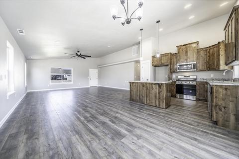 990 Stonewater Dr, Eagle Point, OR 97524 photo 7