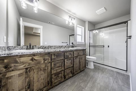 990 Stonewater Dr, Eagle Point, OR 97524 photo 16
