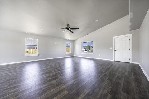 990 Stonewater Dr, Eagle Point, OR 97524 photo 5