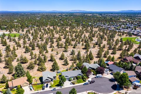 63464 Phoenix Way, Bend, OR 97701 photo 29