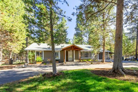 16146 Blackfeather Ln, La Pine, OR 97739 photo 2