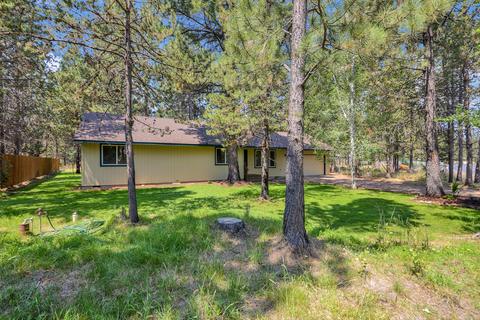 56101 Stellar Dr, Bend, OR 97707 photo 2