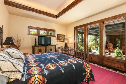 20316 Arrowhead Dr, Bend, OR 97703 photo 24