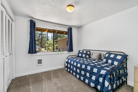 15964 Bull Bat Ln, La Pine, OR 97739 photo 11