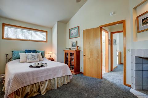 58143 Kinglet Ln, Sunriver, OR 97707 photo 18
