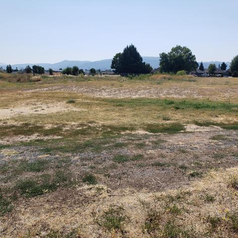 4404 Biddle Rd, Central Point, OR 97502 photo 12