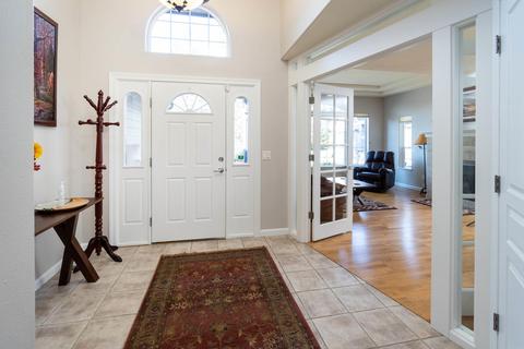 465 Nutcracker Dr, Redmond, OR 97756 photo 2