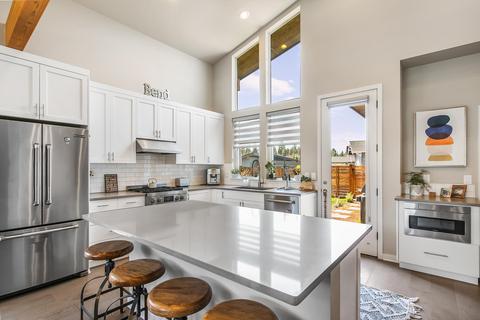 1745 NW Fields St, Bend, OR 97703 photo 10