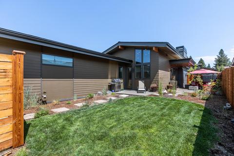 1745 NW Fields St, Bend, OR 97703 photo 21