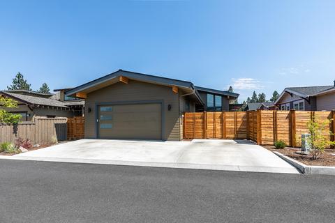 1745 NW Fields St, Bend, OR 97703 photo 24