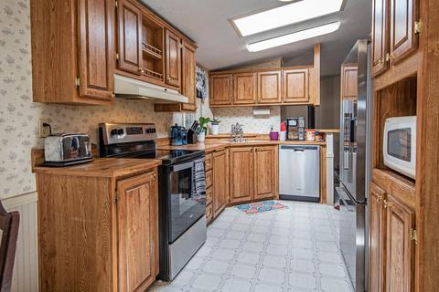 16444 Wayne Dr, La Pine, OR 97739 photo 9