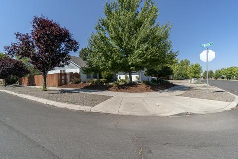 20208 Morgan Loop, Bend, OR 97703 photo 23