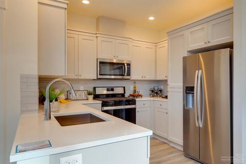 2382 NE Victor Pl, Bend, OR 97701 photo 3